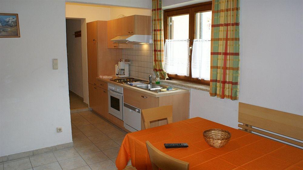 Landhaus Marlies Apartments Zell am See Exteriör bild